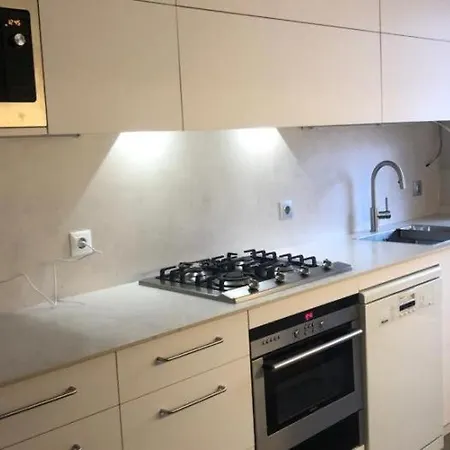 Apartment Emporion - Apt, Kpolitur *