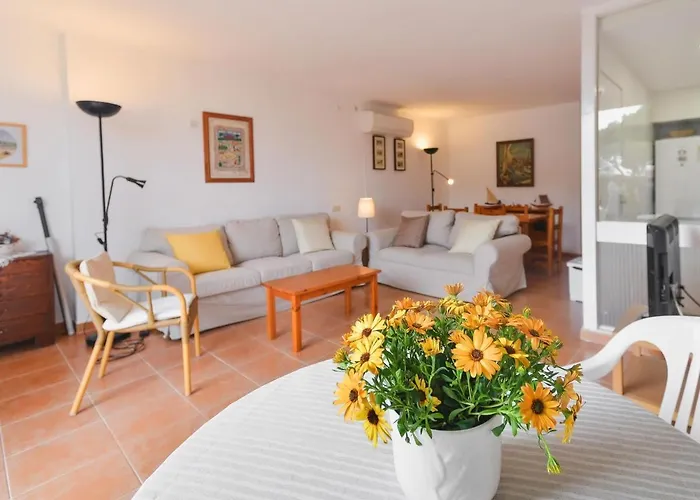 Emporion - Apt, Kpolitur * Castell-Platja d'Aro